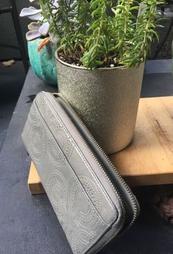 Coach wallet- grey, neutral
