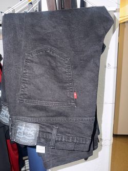 Levi’s black Jean 48w 30l