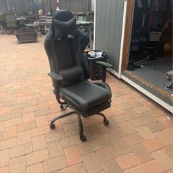 Gaming chair