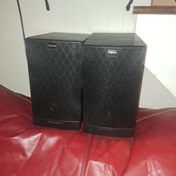 2 Klipsch Speakers With Adjustable Stands