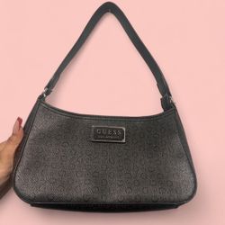 Black Guess Shoulder bag