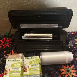 Vacuum sealer with bags