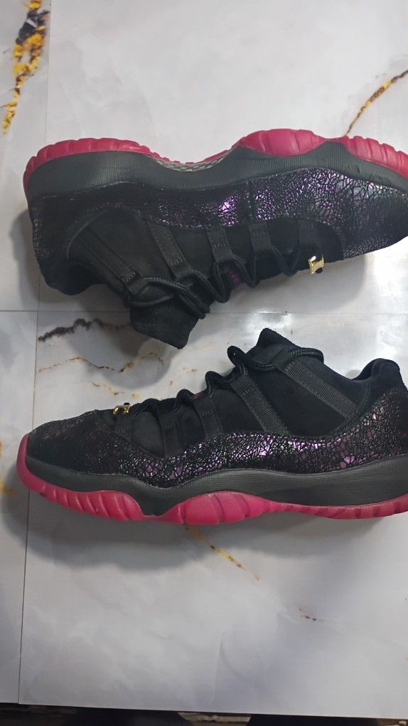 Jordan 11 Rook To Queen Size 9.5 Women