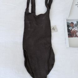 Youswim Aplomb One Piece Swimsuit 