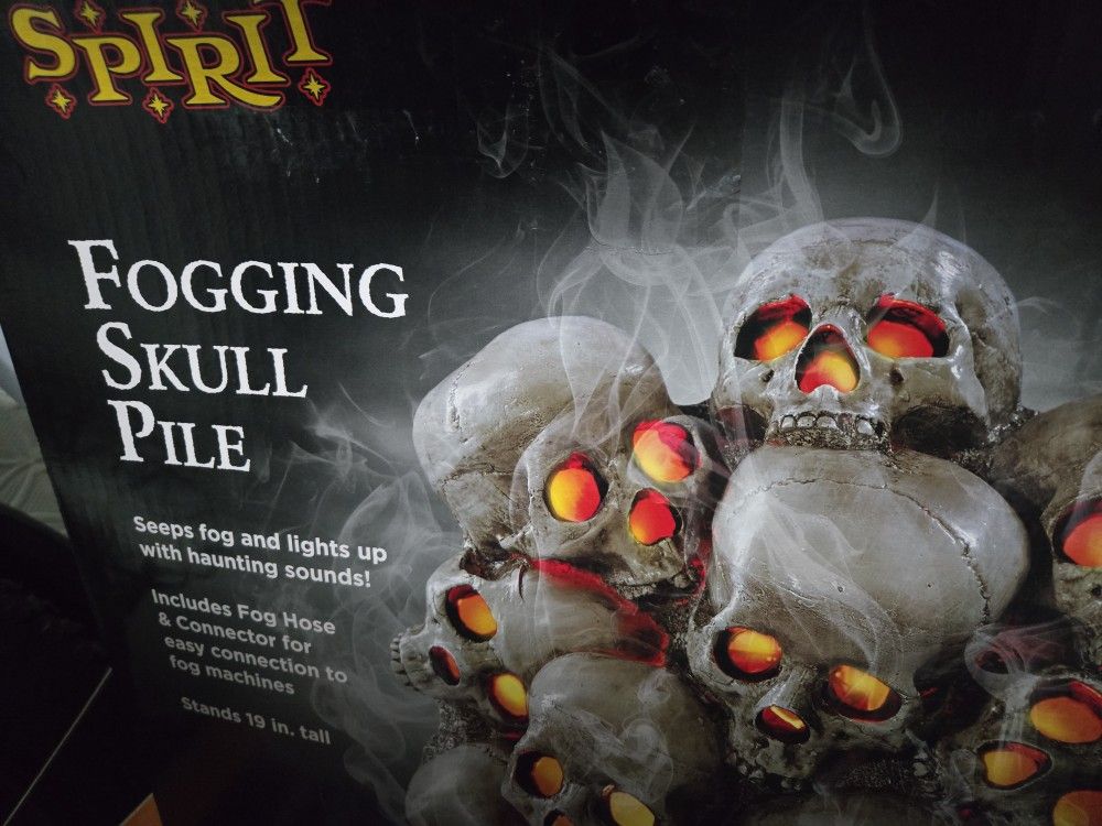Fogging Skull Pile spirit halloween