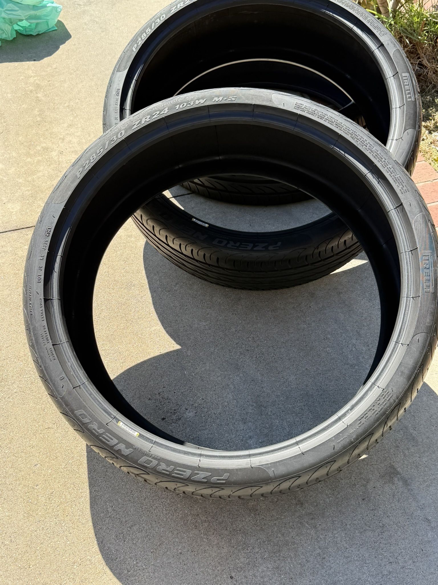 3 24 inch pirelli tires 