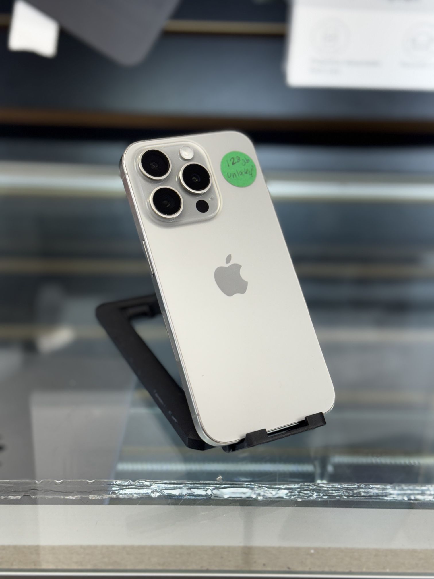iPhone 15 Pro (Factory Unlocked) 