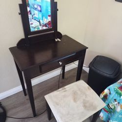 Vanity Set with Mirror and Stool