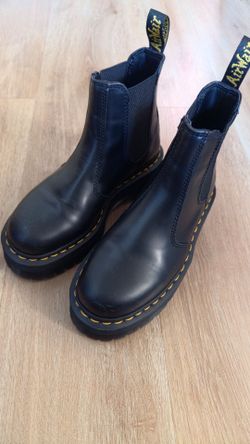 Dr. Martens 2976 Quad Platform Chelsea Boots