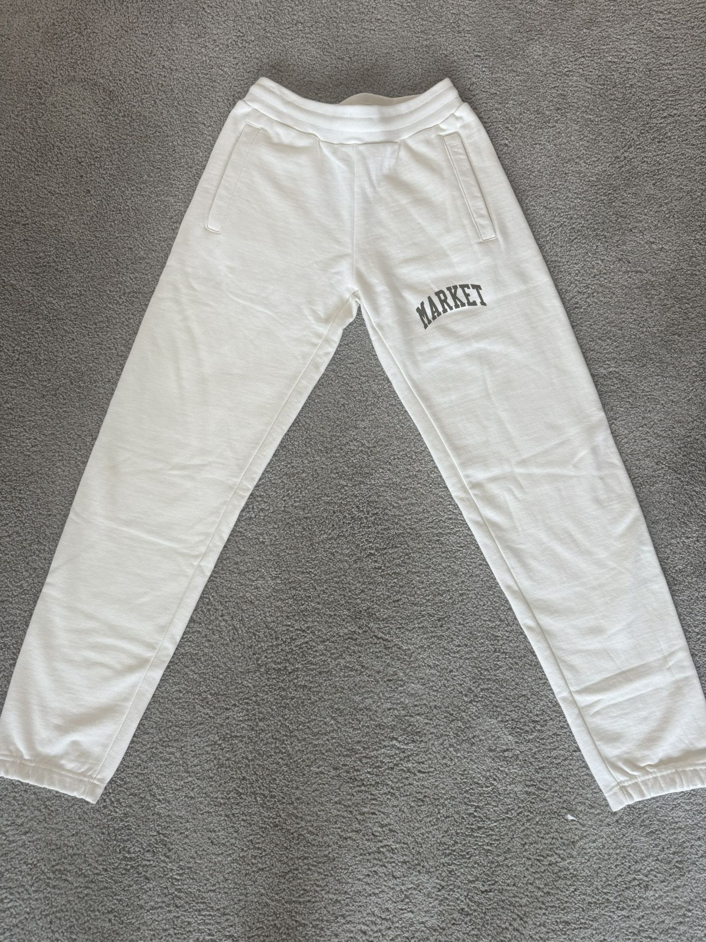 MARKET Sweats