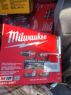 3692-22CT Milwaukee Drill/Impact Combo Kit