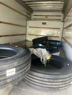Tires (8) count - 255/70R22.5