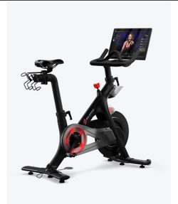 Peloton Bike – Great Condition 🚴‍♀️