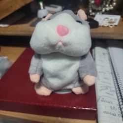 Hamster That Mimics Everything You Say Battery Operated 