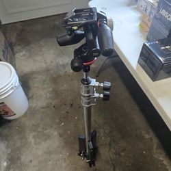 Manfrotto 3 Way Pan/Tilt Head 