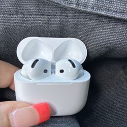 Apple AirPods 