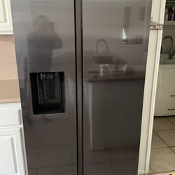 Samsung Refrigerator -**Only Serious Buyers**