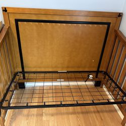 FREE Crib/Toddler bed 