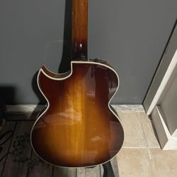 Ivy BEAUUUTIFUL GUITAR