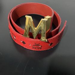 MCM belt ( ACCEPTING OFFERS)