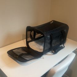 Sherpa Original Deluxe Travel Pet Carrier, Airline Approved  - Black, Medium