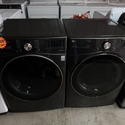 LG Washer And Gas Dryer Set