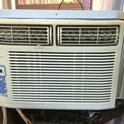 LG 10,000 BTU Air Conditioner - Delivery Available 
