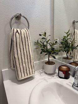 Bathroom Modern Decor