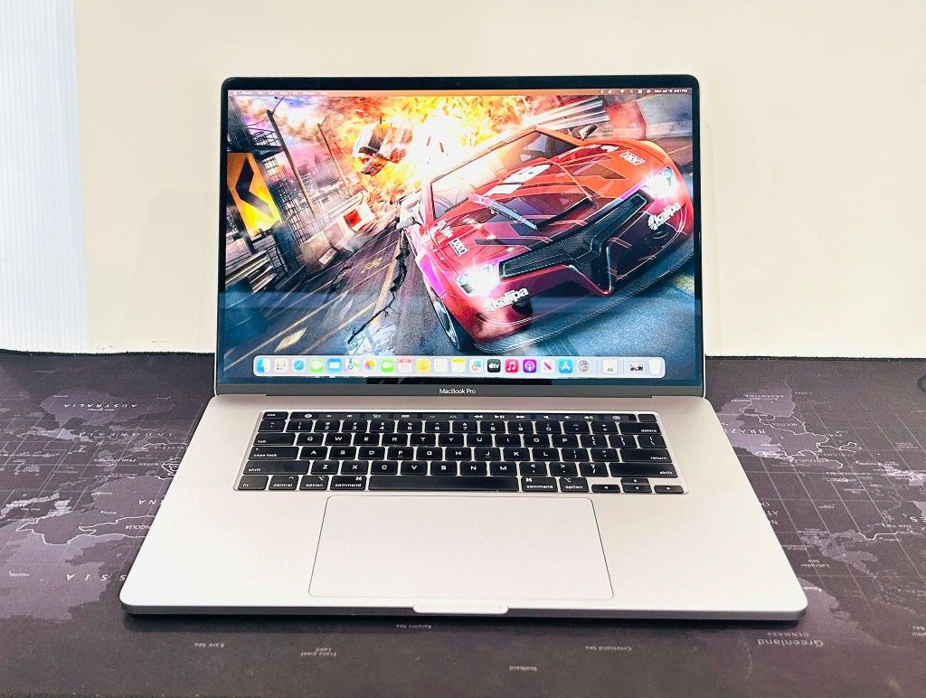 Apple MacBook Pro 16” 2.4Ghz 8 Core i9 32GB RAM 1TB SSD Radeon Pro