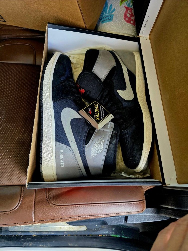 AIR JORDAN 1
ELEMENT

DB2889 001

BLACKICHILE RED-PARTICLE GREY

NOIR/ROUGE CHILI