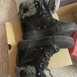 Converse all star leather lace up booty size 6