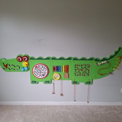 Crocodile Sensory Wall Activity Panels