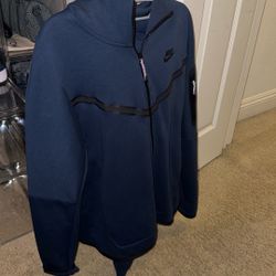 MENS NIKE TECH SIZE SMALL - BLUE