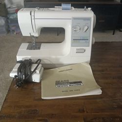 kenmore Sewing Machine Like N!ew In Very GoodWorking Wonderful.