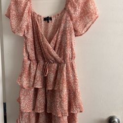 Size Medium Women’s Dress