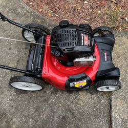 Yard Machines 675EX / 163cc Push Lawn Mower 
