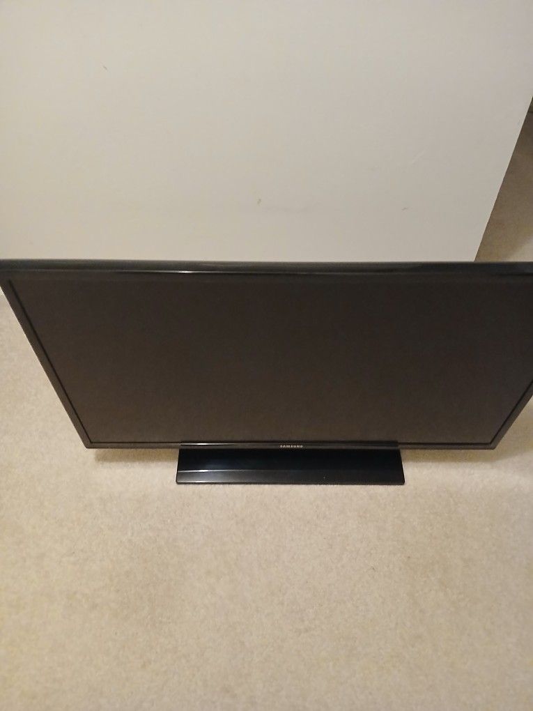 34 Inch. SAMSUNG. TV