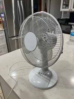 Mainstays 12”, 3-speed table fan