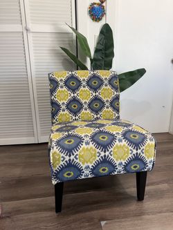 Accent chair