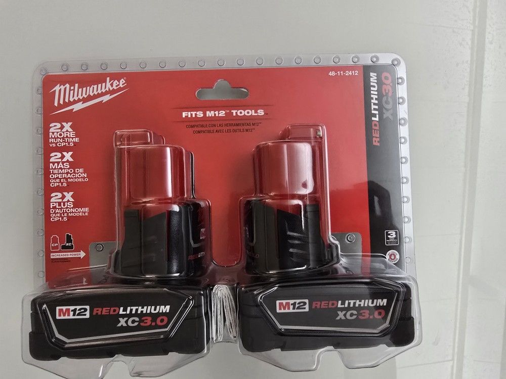 2x Milwaukee M12 XC3.0 Battery
