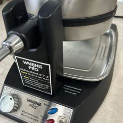 Waring Pro Belgian Waffle Maker Thick Restaurant style As New