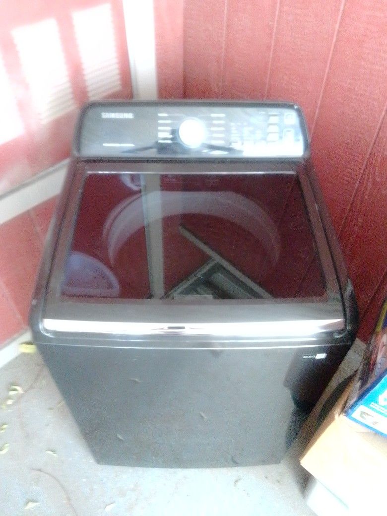LARGE CAPACITY SAMSUNG WASHERS 