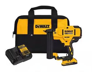 DEWALT 20V MAX XR Lithium-Ion Cordless 18-Gauge Narrow Crown Stapler Kit