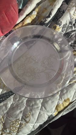 Plastic plates