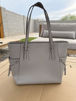Michael Kors Voyager Tote Bag - Pearl Grey