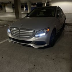 2016 Mercedes-Benz C-Class