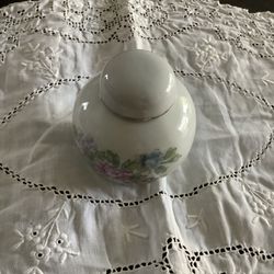 Vintage Porcelain Ginger Jar 