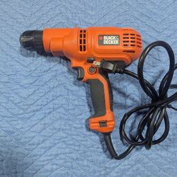 Black & Decker DR260 3/8" 5.2 Amp Corded Drill/Driver - Works Great