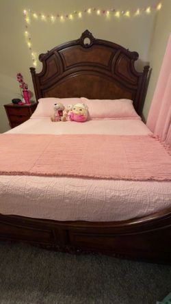 King bed and dresser