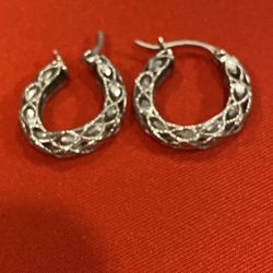 VINTAGE CELTIC JEWEL FILLED SILVER EARRINGS 